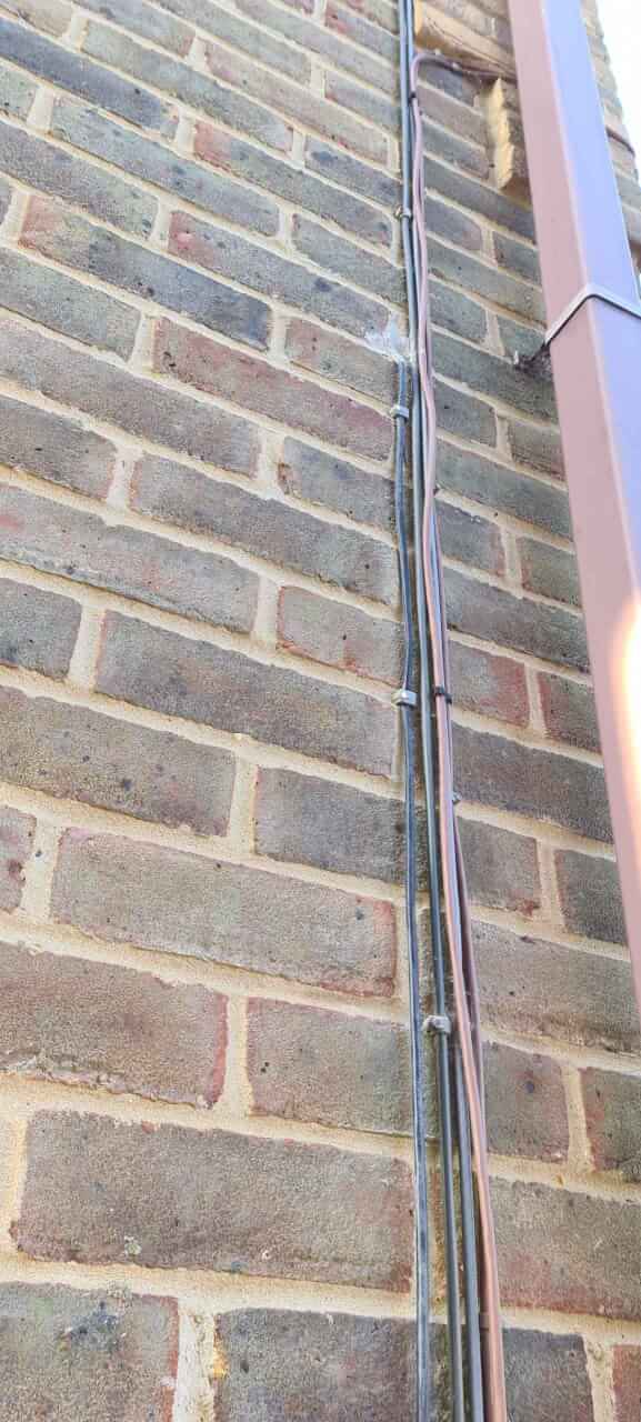 External cable run